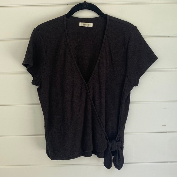 Madewell Tops - Madewell | Relaxed Black Tee with Knot | Great Condition